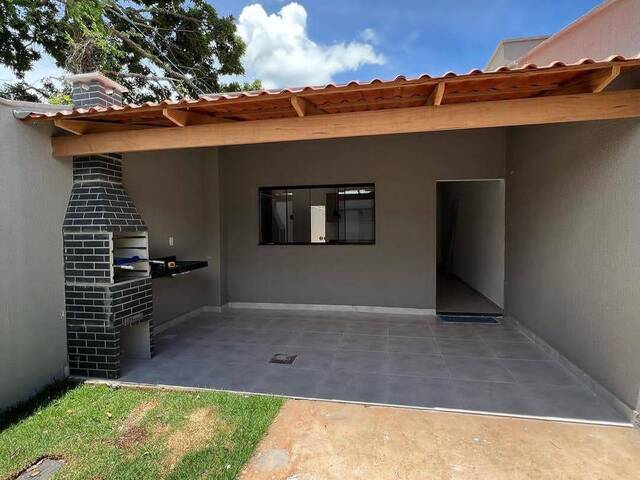 #11 - Casa para Venda em Senador Canedo - GO
