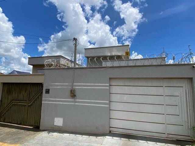 #18 - Casa para Venda em Goiânia - GO