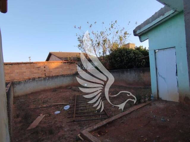 #110 - Casa para Venda em Bonfinópolis - GO - 3