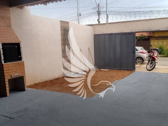#123 - Casa para Venda em Senador Canedo - GO - 2