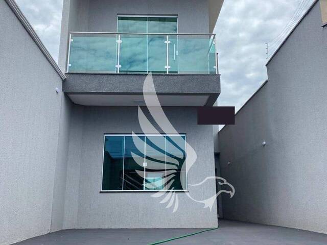 #133 - Sobrado para Venda em Goiânia - GO - 2