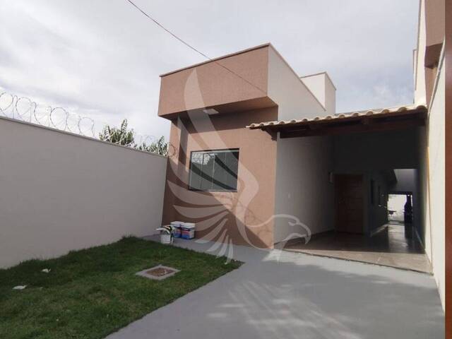 #168 - Casa para Venda em Senador Canedo - GO - 2