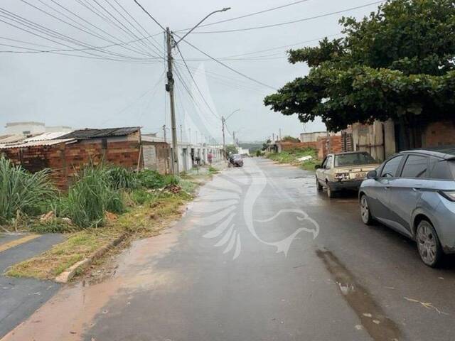 #184 - Casa para Venda em Senador Canedo - GO - 2