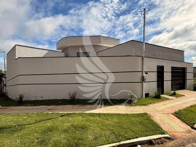 #187 - Casa para Venda em Senador Canedo - GO