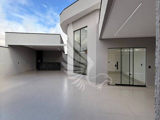 #187 - Casa para Venda em Senador Canedo - GO