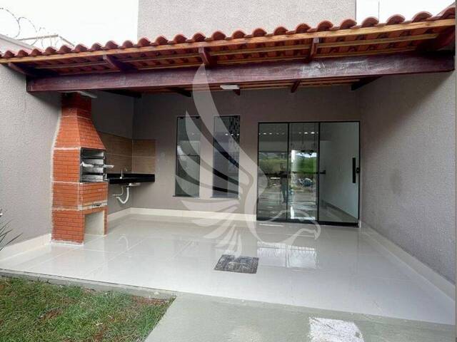 #217 - Casa para Venda em Senador Canedo - GO